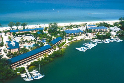 Tween Waters Inn 001